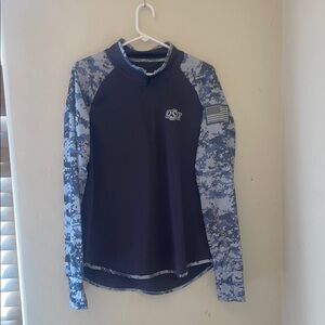 Colosseum collegiate women’s Oklahoma state pullover! Size XL
